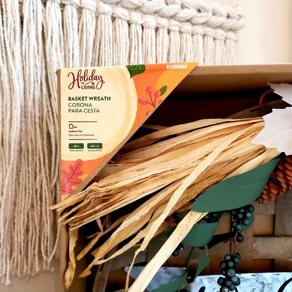 Holiday Living Tobacco Basket Welcome Basket, Pumpkin &  Pinecone Wreath - Picture 5 of 9